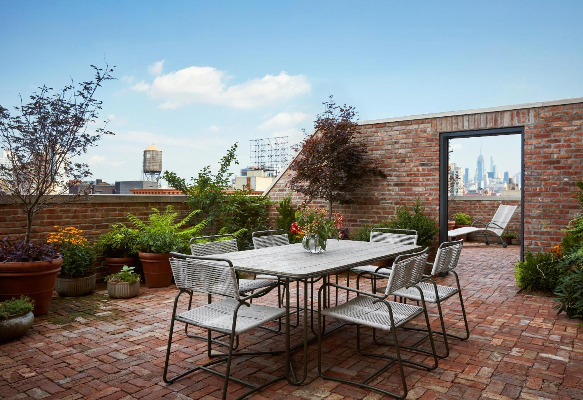 Nine Orchard Hotel New York Exterior photo
